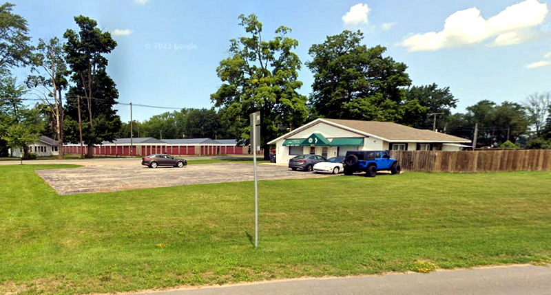 Dairy Isle - Watervliet - 4875 N Watervliet Rd (newer photo)